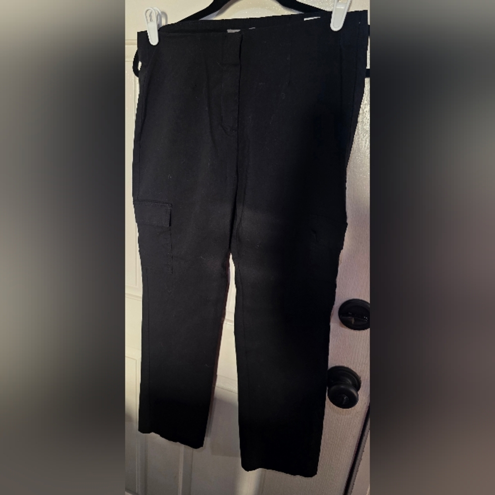 Maurices Women's Black Cargo Pants